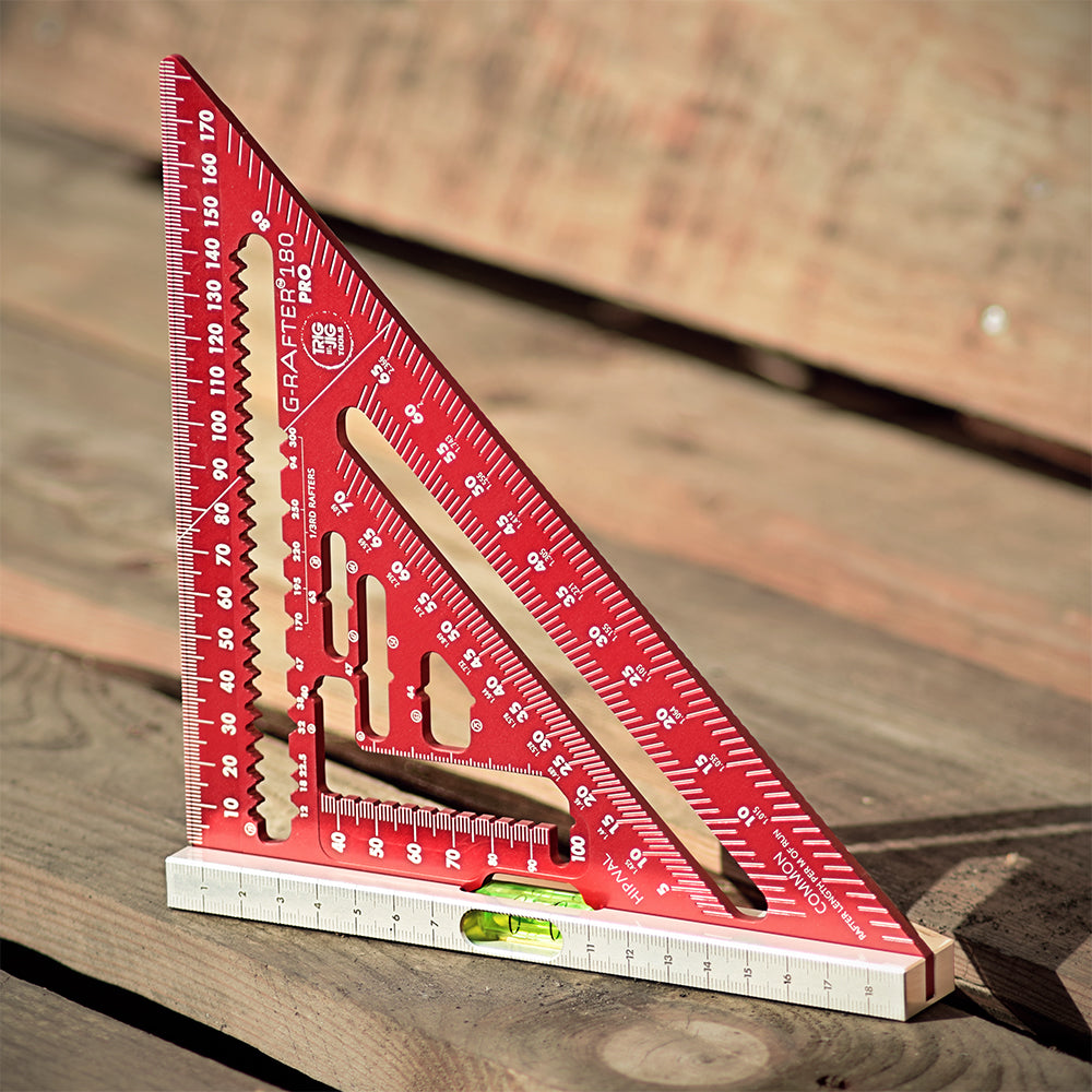 G-Rafter 180 PRO square in red on wooden backdrop